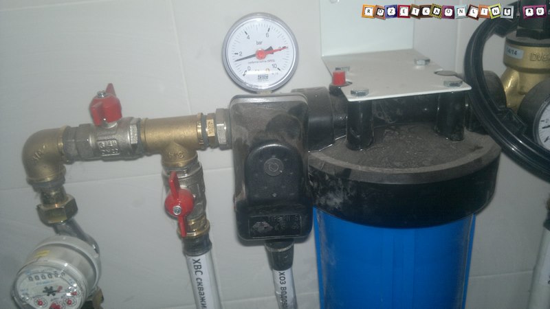 Как отрегулировать редуктор давления воды?